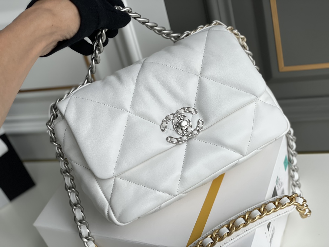 Chanel 19 Bags